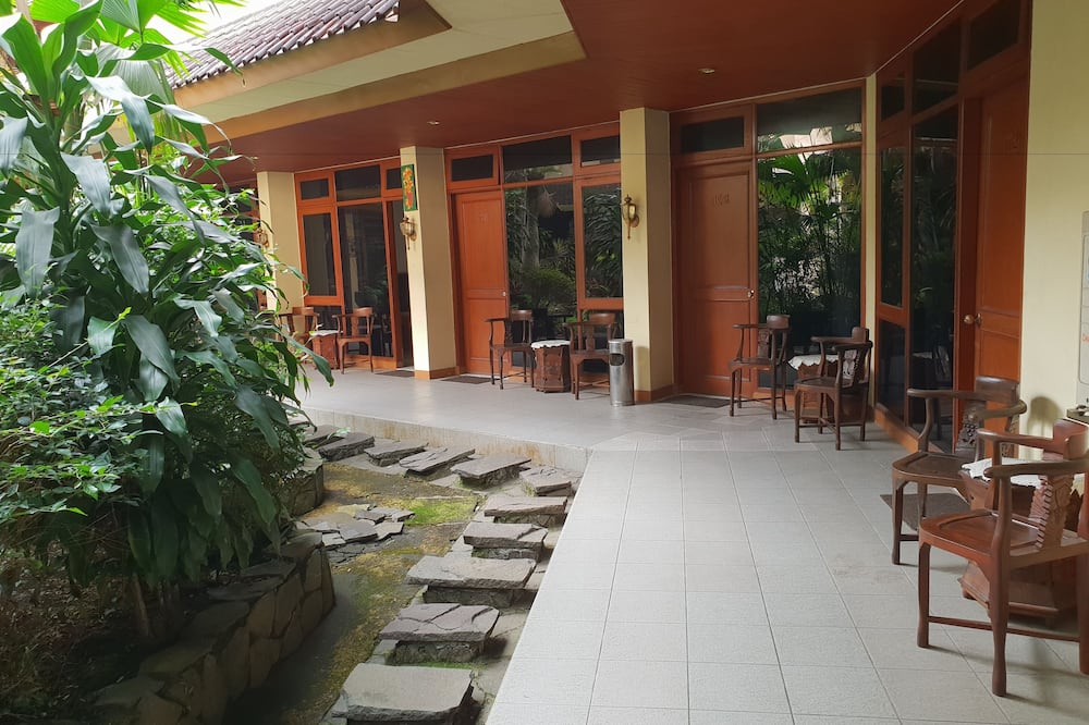 ホテル デクール バンドン 写真