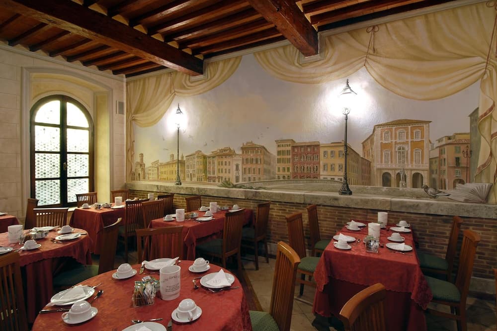 ホテル ボローニャ 写真