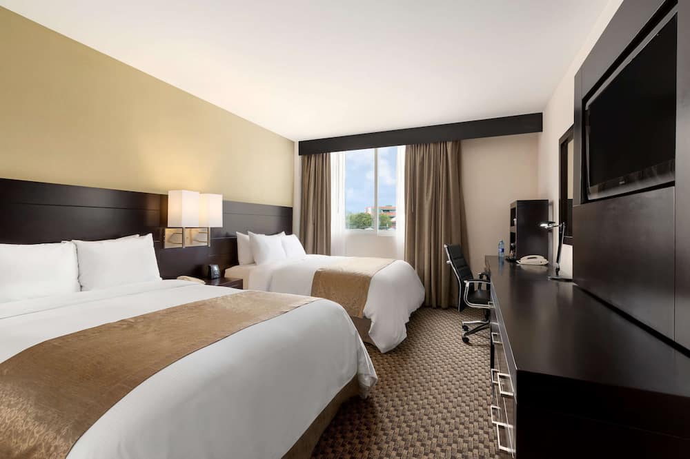 DoubleTree by Hilton Queretaro 写真