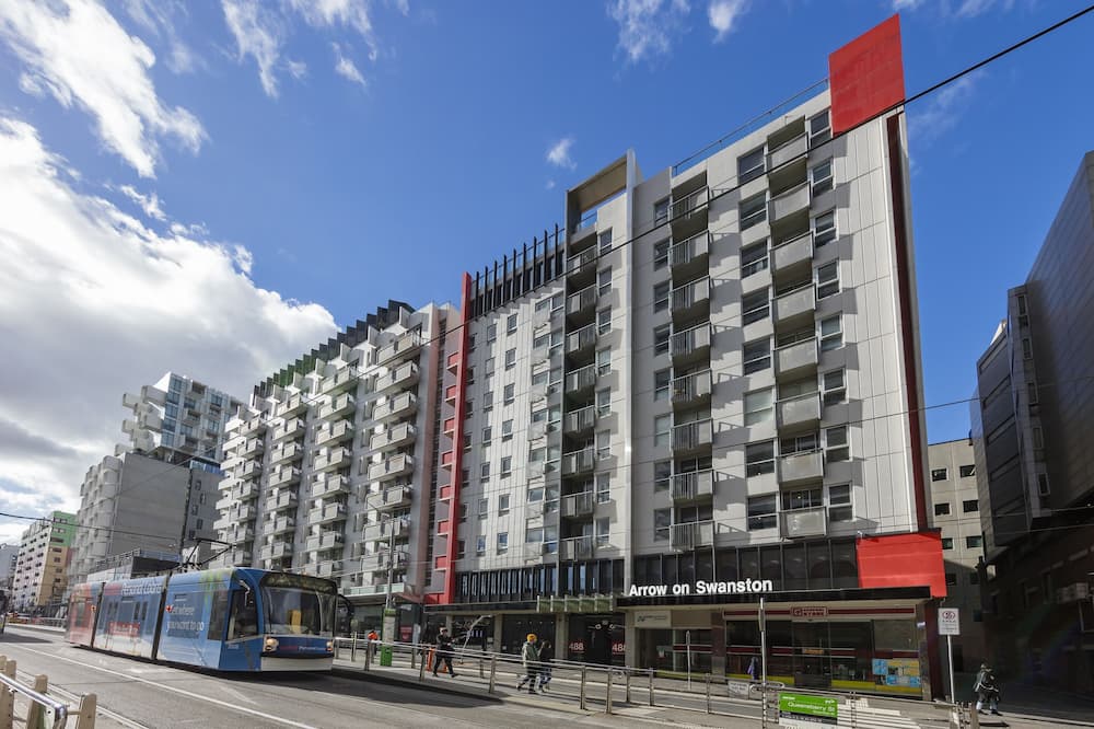 アロー オン スワンストン 写真