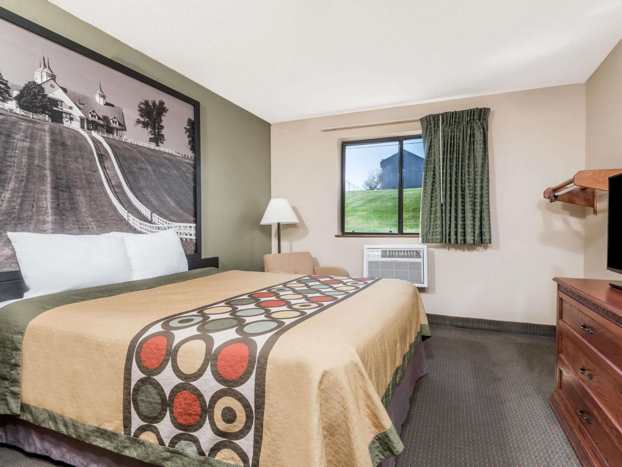 スーパー 8 バイ ウィンダム メイズビル ケンタッキー 写真