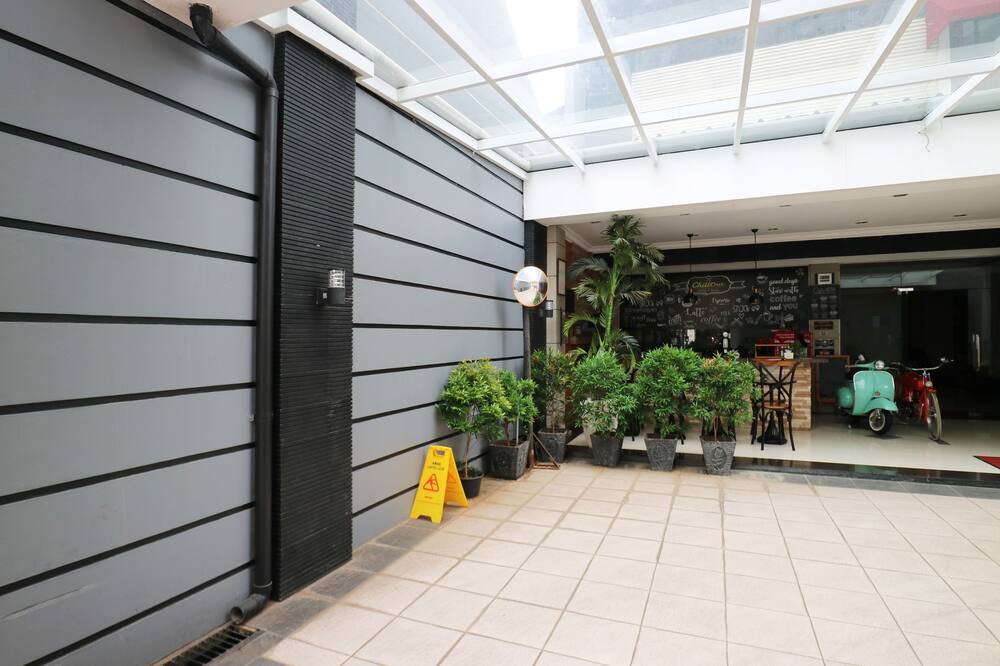 ニュー ラジャ レジデンス【ペット可】 写真