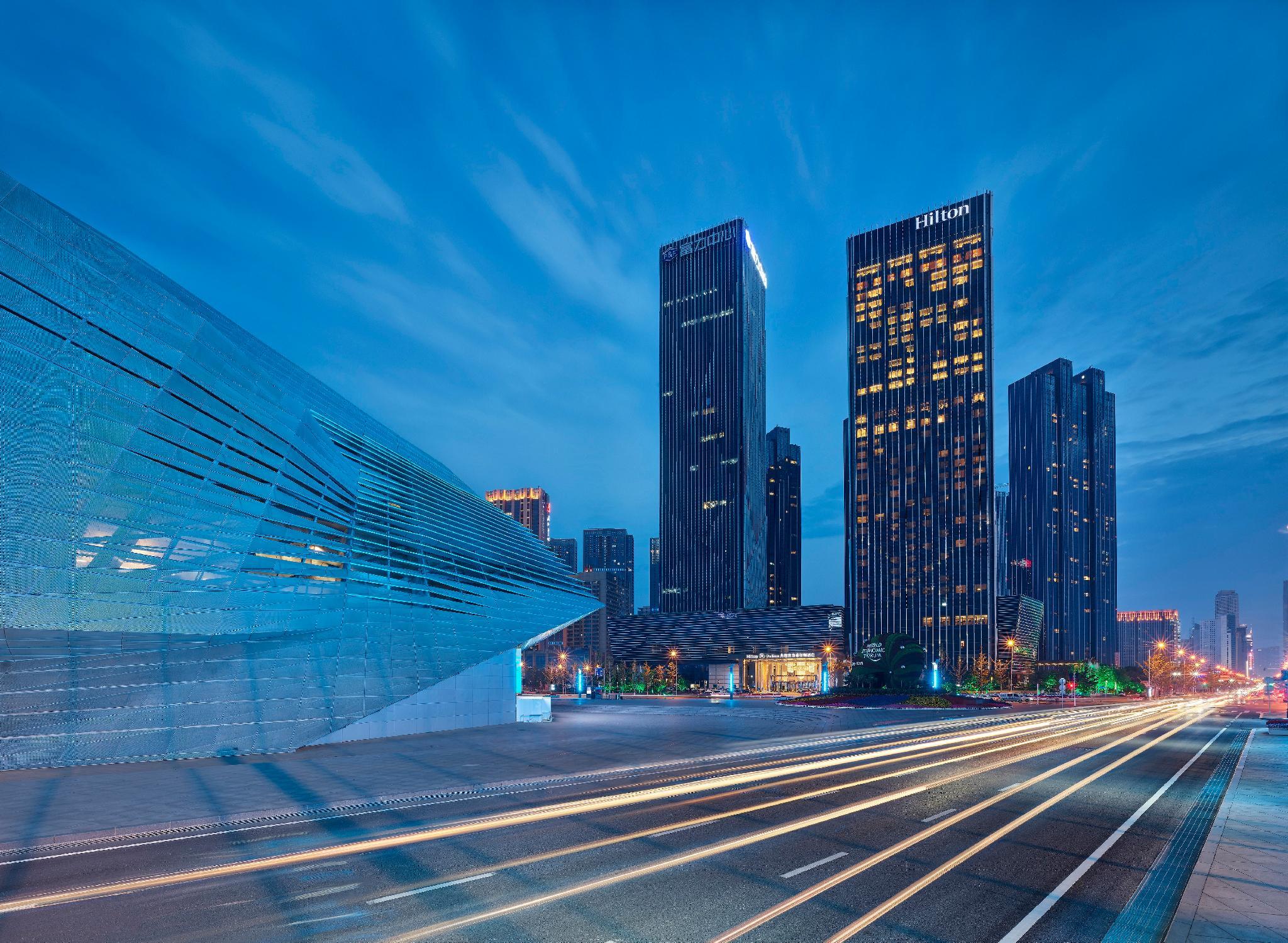 ヒルトン ダーリェン 写真