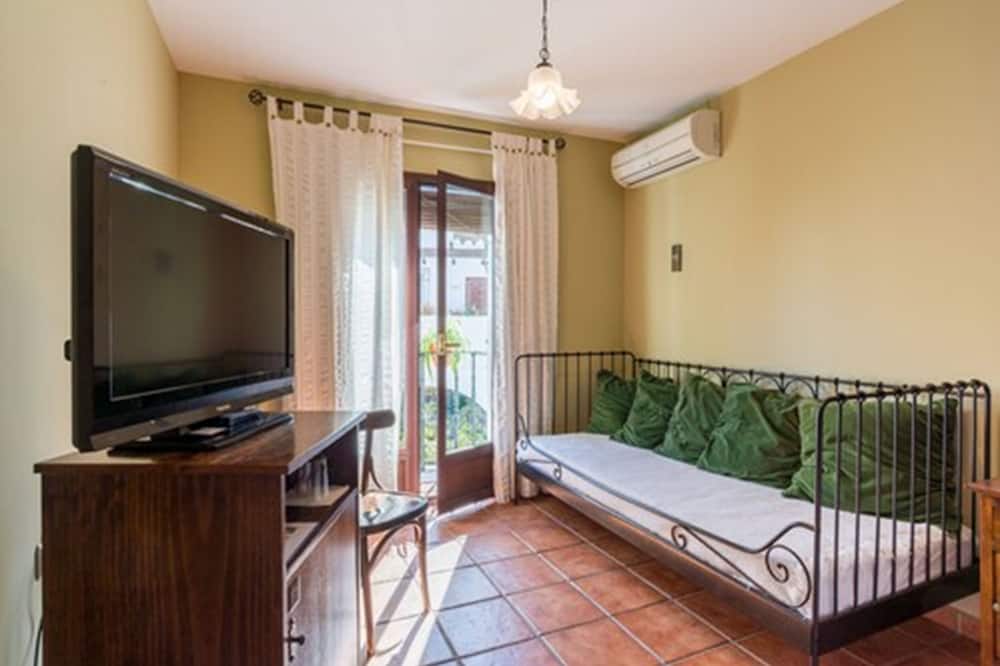 ホステル エル エスクード デ ミハス 写真