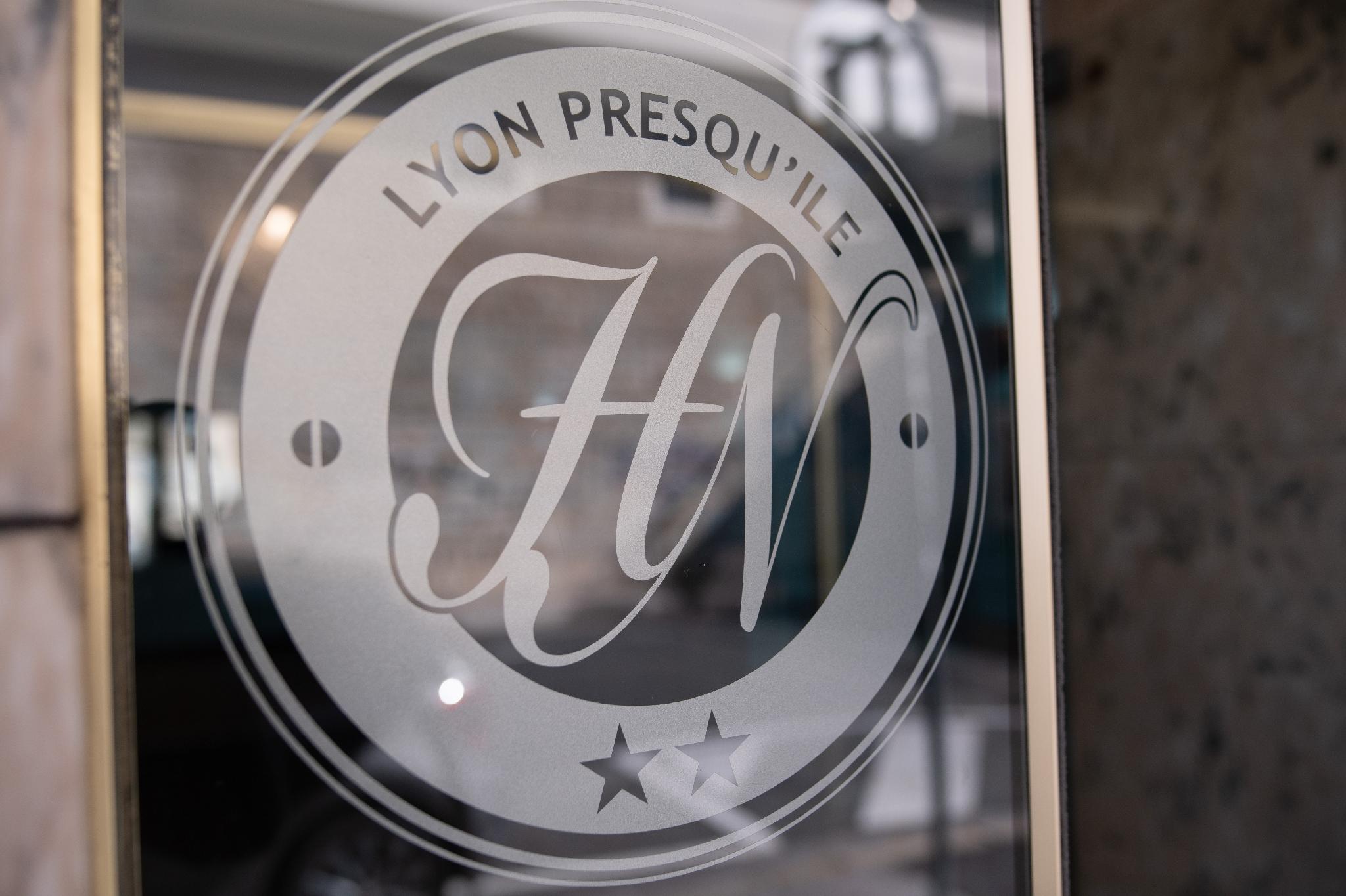 ホテル デ ノルマンディー 写真