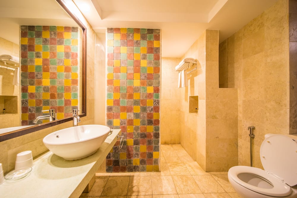 ヌサンタラ ディアン センター 写真