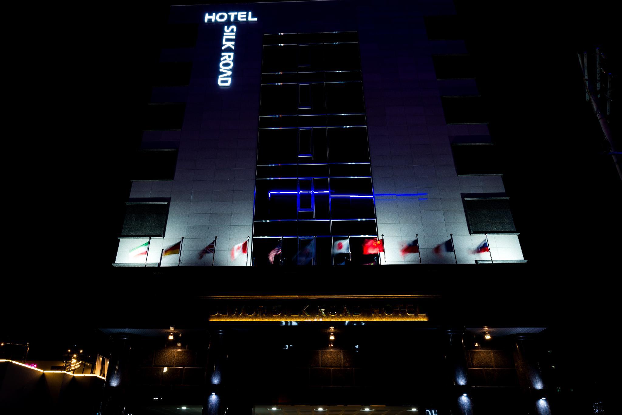 リボーン スウォン シルクロード ホテル 写真