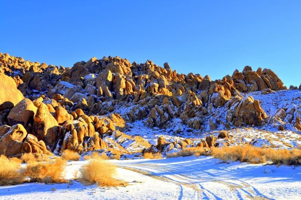 マウントホイットニー モーテル 写真