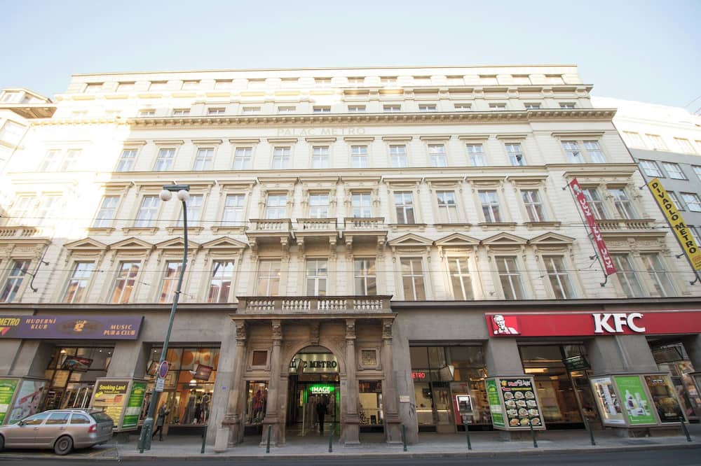 ナロドニー ステイ 写真