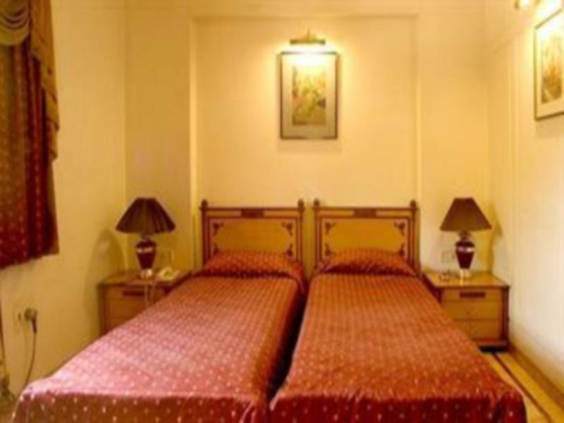 ホテル ベンジー パレス 写真