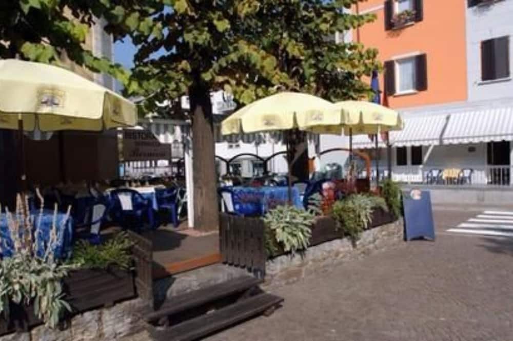 ホテル ベルニナ 写真