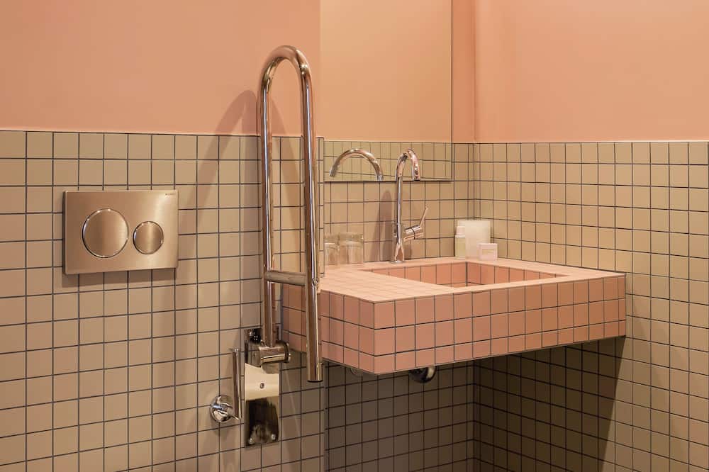 ニュー ホテル オペラ 写真