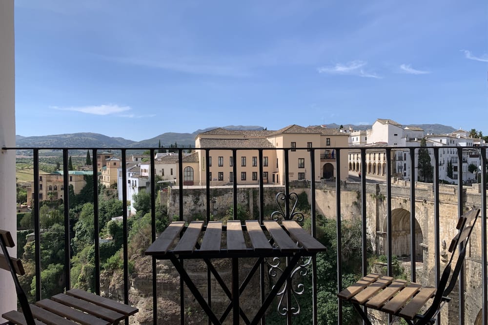 ホテル ドン ミゲル 写真