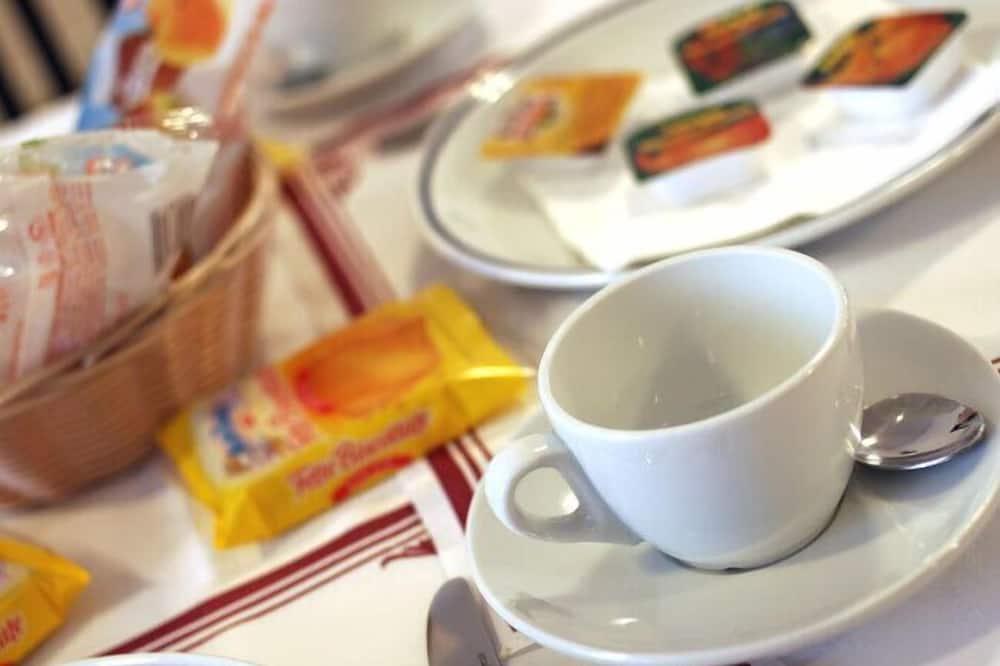 ホテル マリー 写真