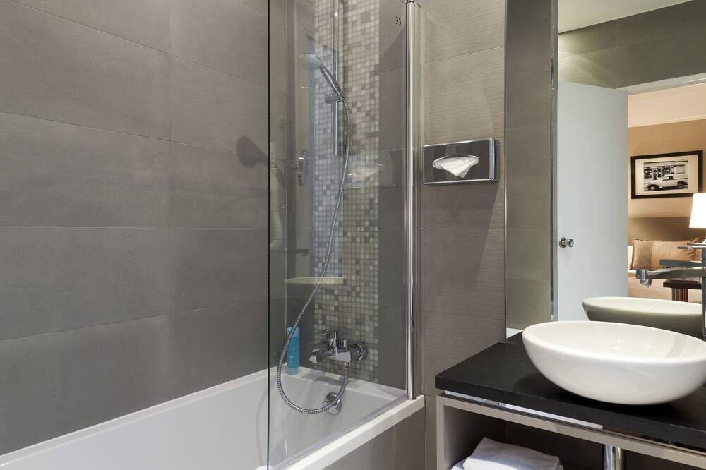 ティモテル オペラ マドレーヌ 写真