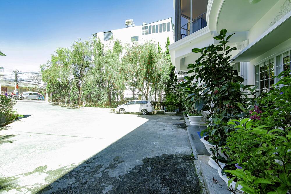 デ ローズ ホテル ダラット 写真