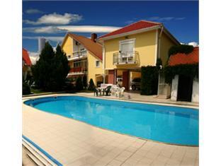 Szieszta Panzió 写真