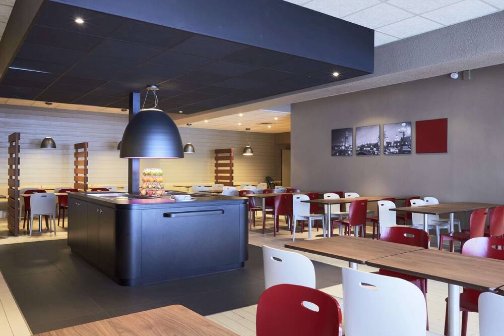 カンパニール パリ エスト パンタン ホテル 写真