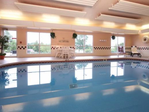 カントリー イン & スイーツ by ラディソン、ダベンポート - クアッド シティーズ 写真