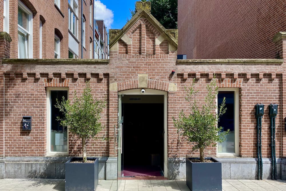 ホテル ヴァン ゴッホ 写真