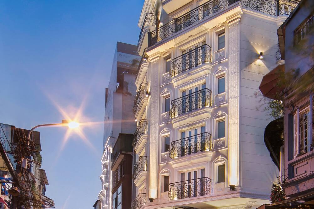 ハノイ アリュール ホテル 写真