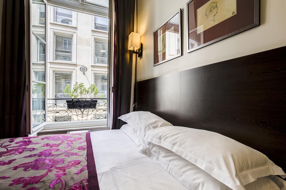 ホテル パリ ルーヴル オペラ 写真