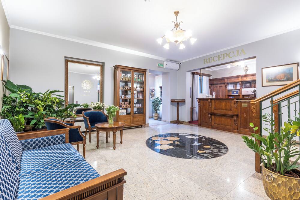 ホテル ポッド ズウォタ ルジャ 写真