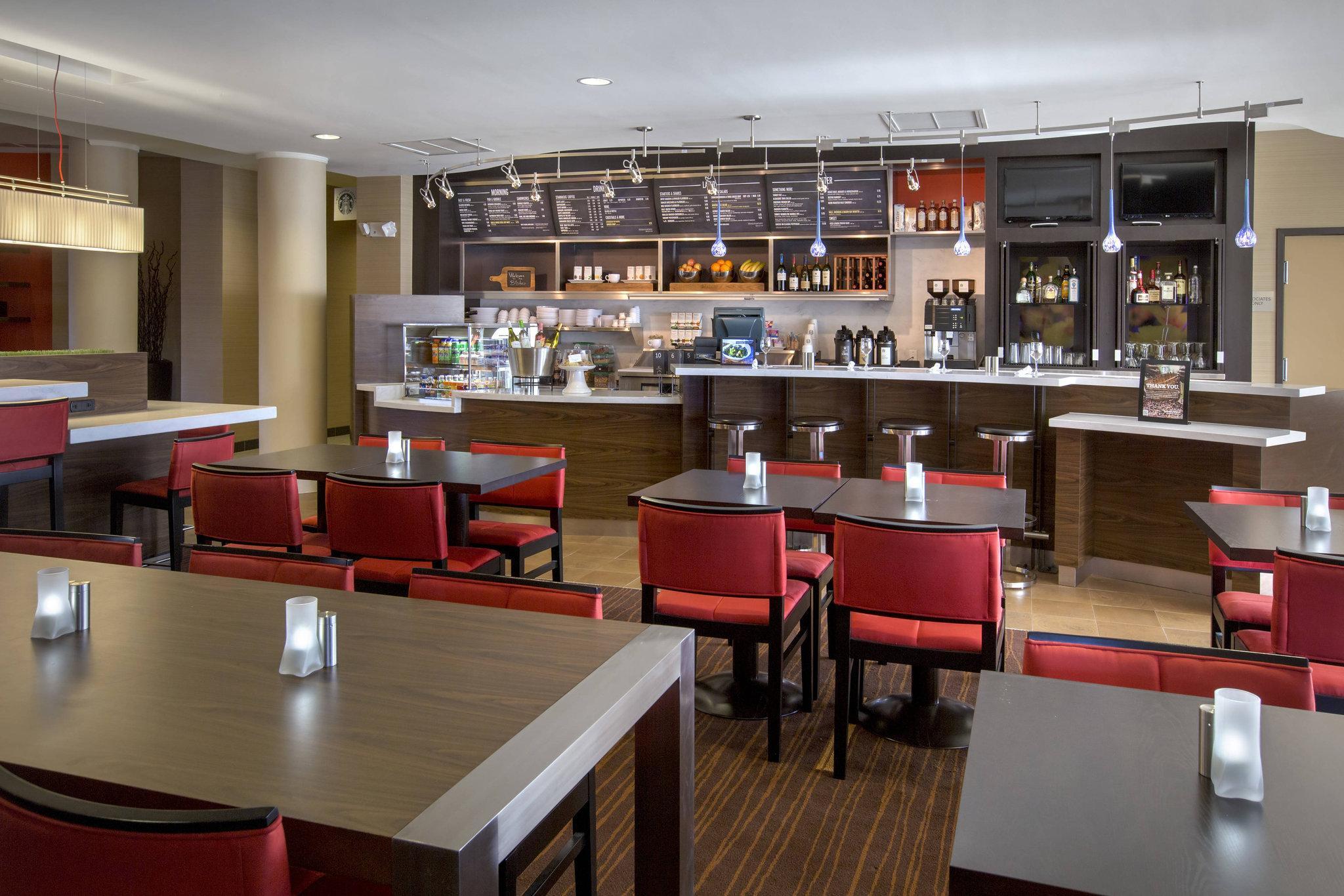 Courtyard by Marriott Paramus 写真