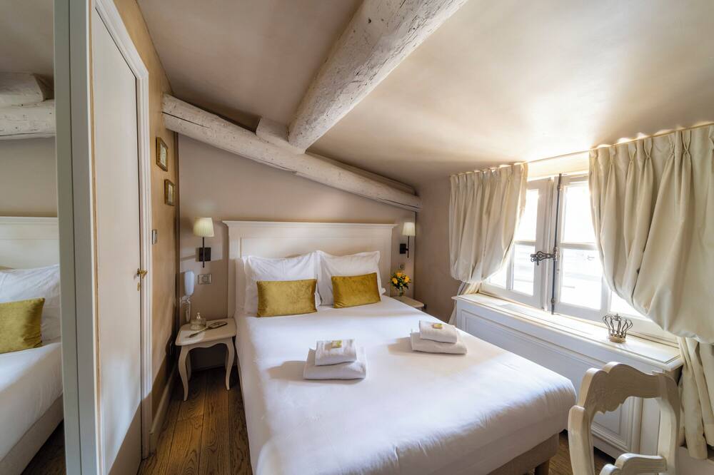 レ キャトル ドーファン 写真