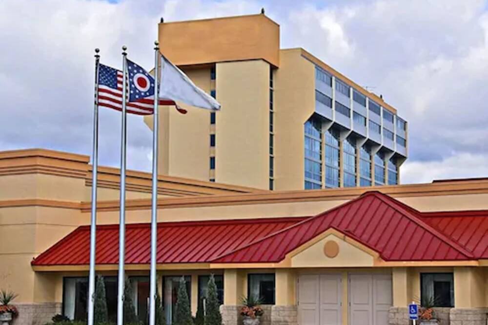 ウィンダム クリーブランド エアポート 写真