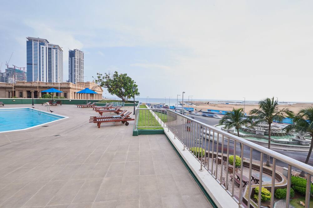 ガラダリ ホテル 写真