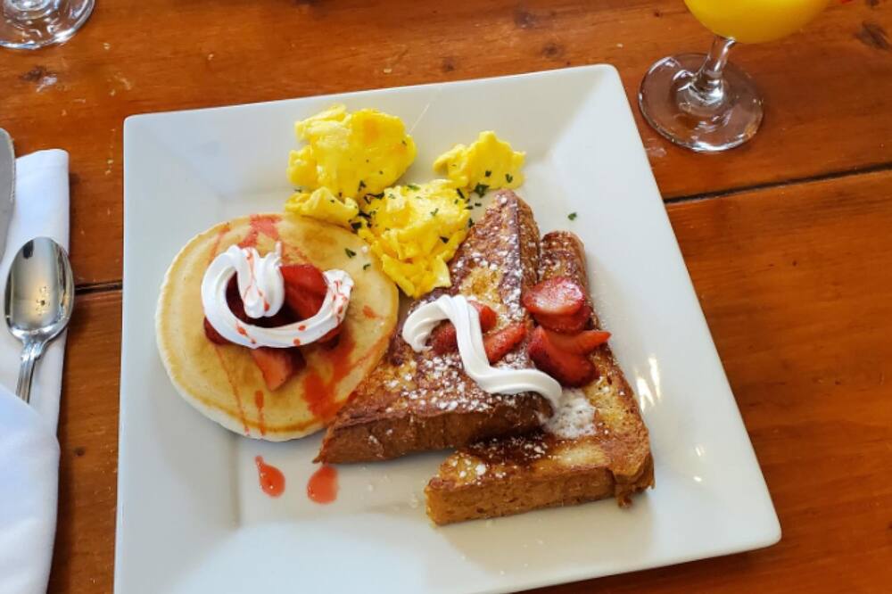 アドミラル ファラガット イン 写真