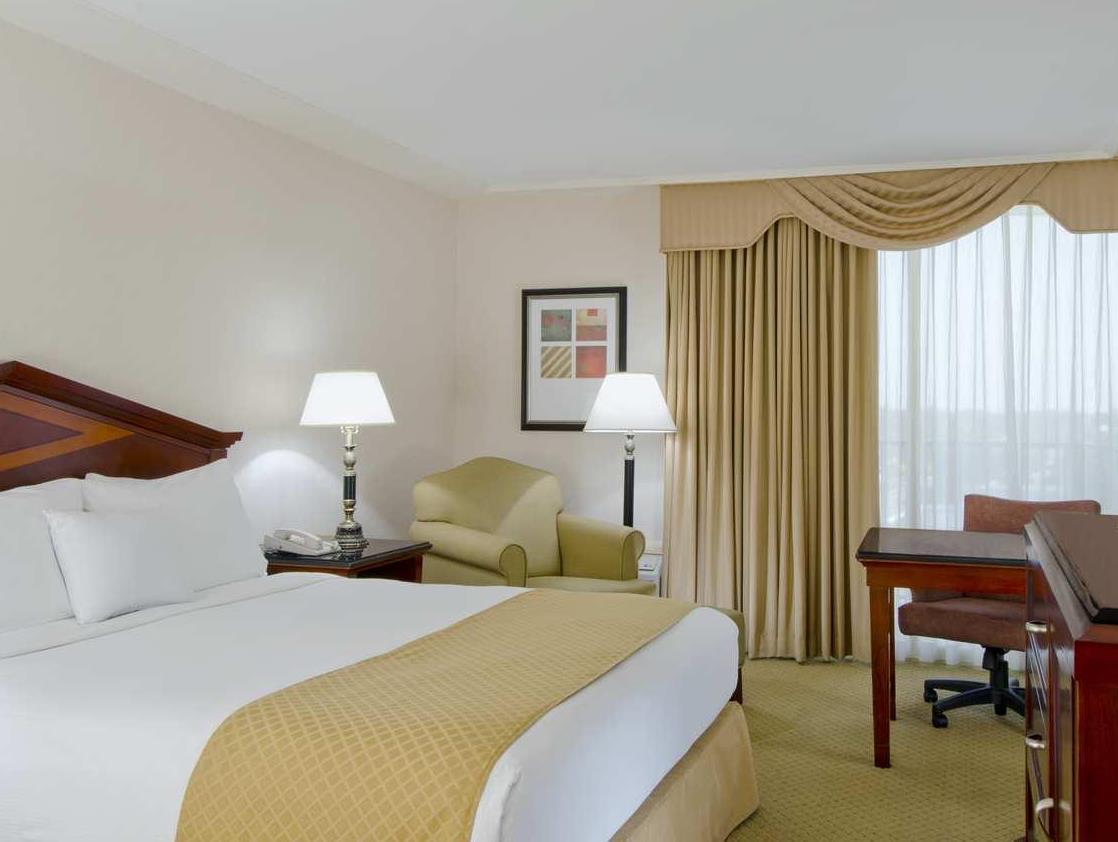 ダブルツリー バイ ヒルトン ホテル トーランス サウス ベイ 写真