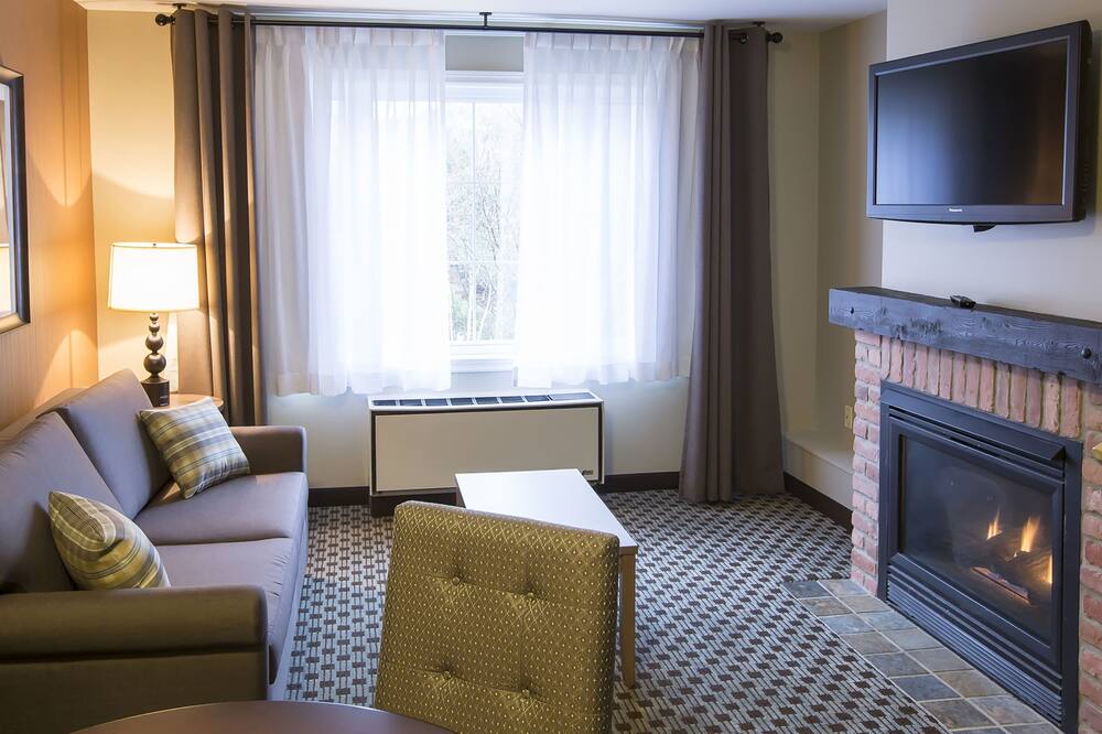 ホリデイ イン エクスプレス アンド スイーツ トレンブラン by IHG 写真