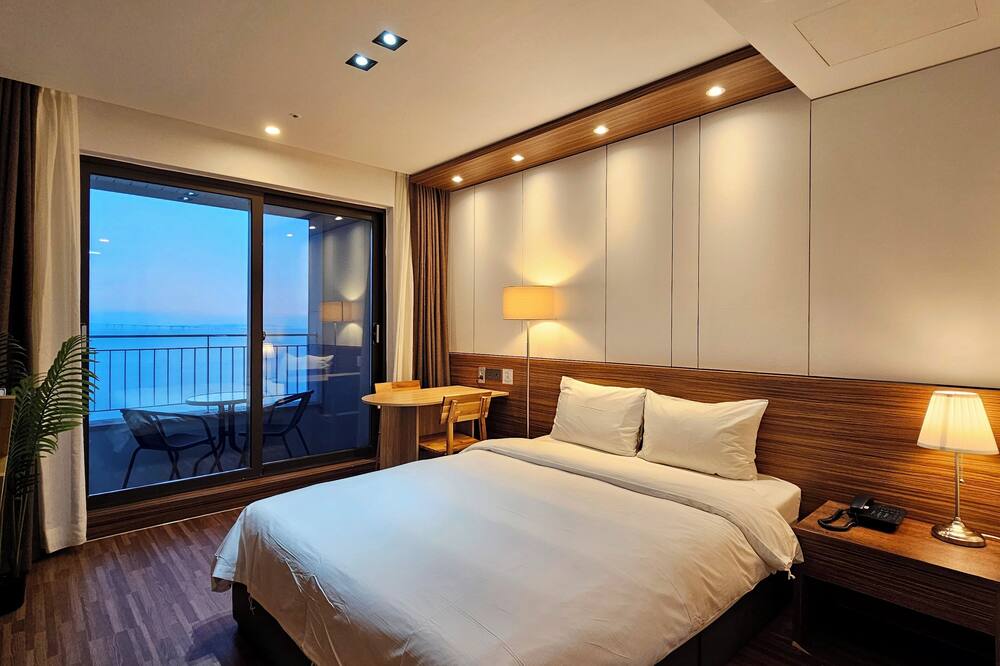 ウエスタン グレース ホテル 写真