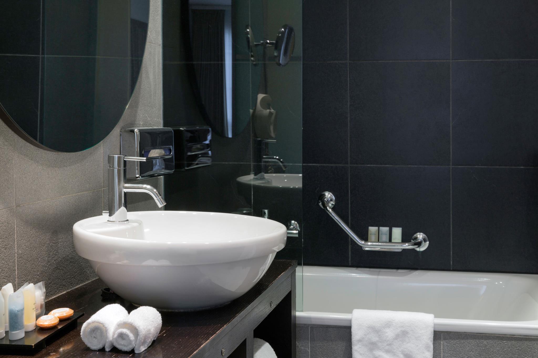 ジェイド マノテル ホテル 写真