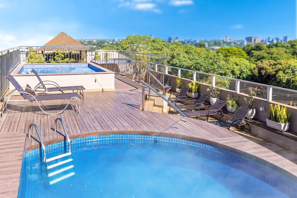 タロバ ホテル 写真