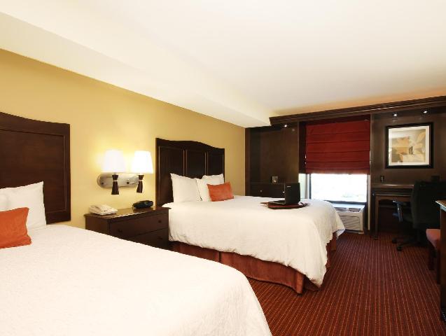 ハンプトン イン シャンペーン アーバナ（アット ユニバーシティ オブ イリノイ） 写真