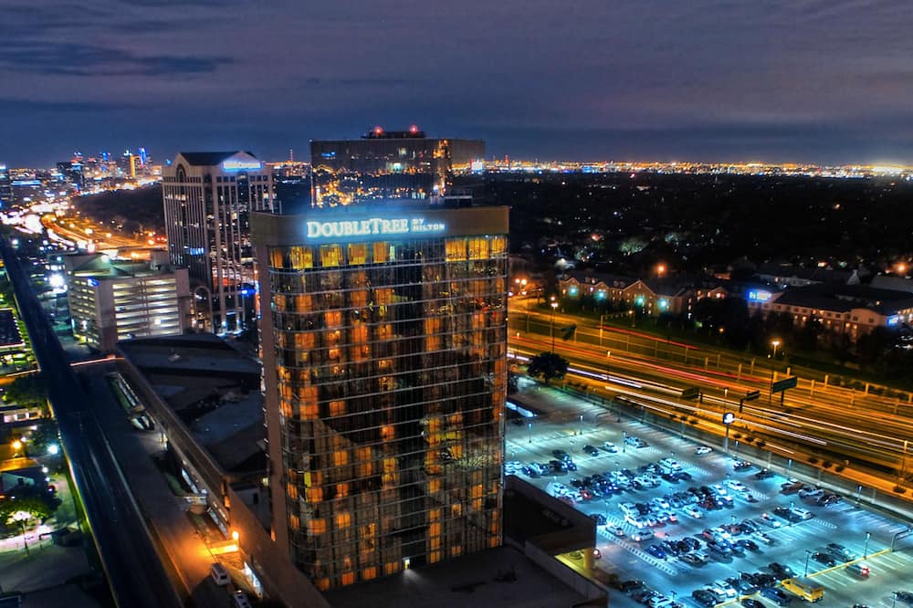 ダブルツリー バイ ヒルトン ダラス キャンベル センター 写真