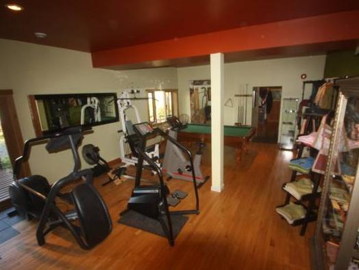 イン オン ザ レイク- ホワイトホース 写真