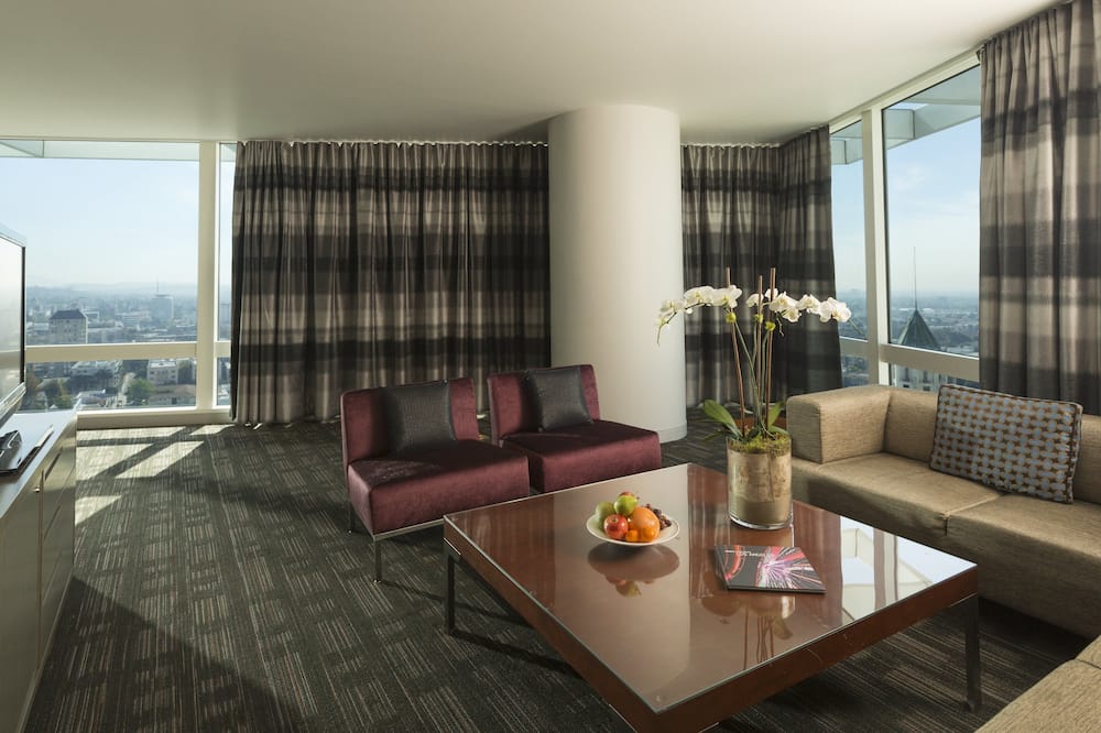 ロウズ ハリウッド ホテル 写真