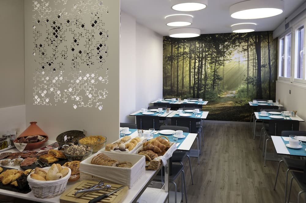 サラマンカ スイート スタジオズ 写真