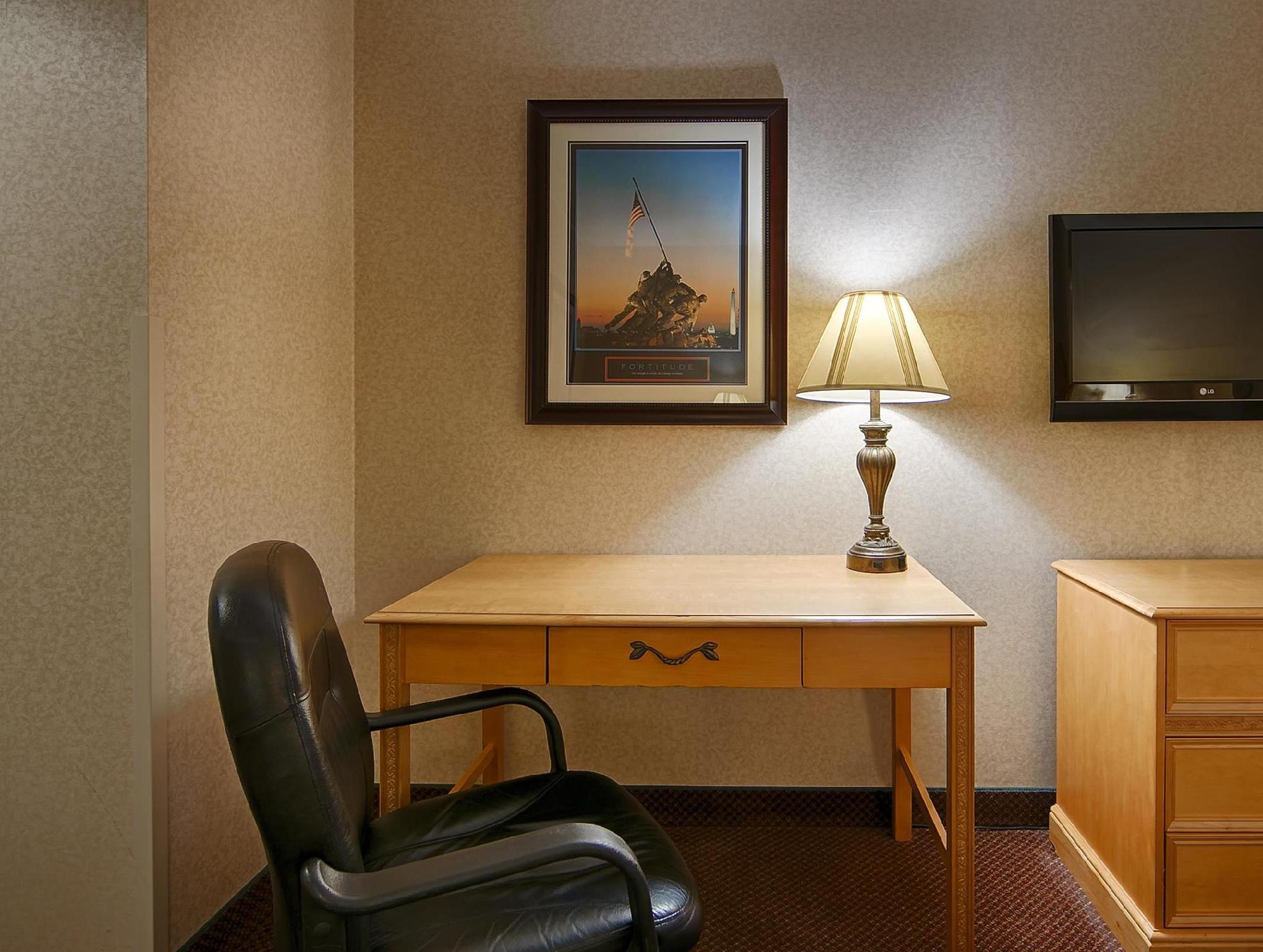 レッド ライオン ホテル ロスリン イオウジマ 写真