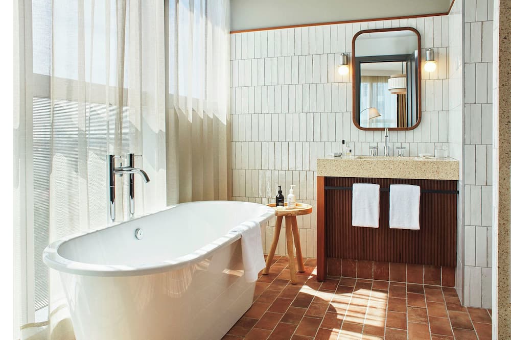 ザ ホクストン ポブレノウ 写真