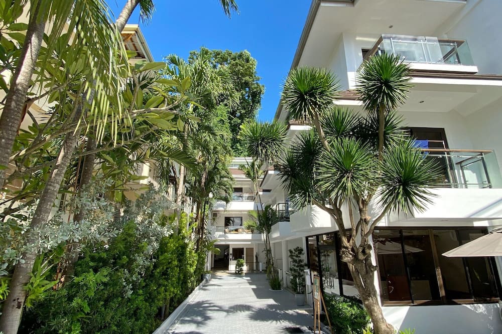 ジョニーズ ビーチ リゾート 写真