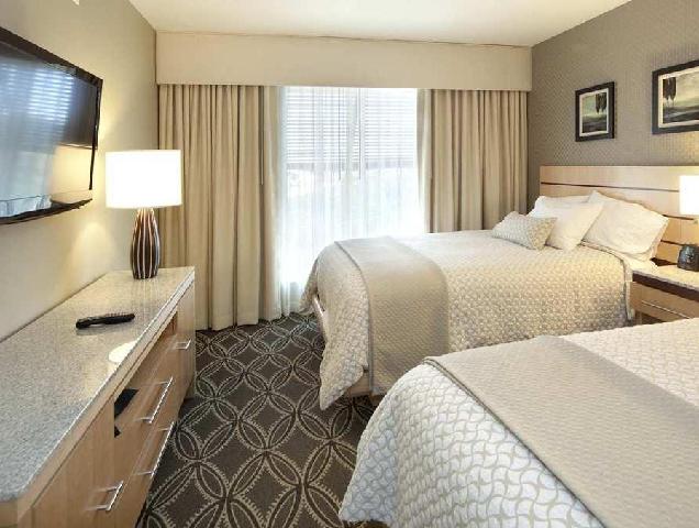 エンバシー スイーツ バイ ヒルトン ラーレイ ダラム エアポート ブライヤー クリーク 写真