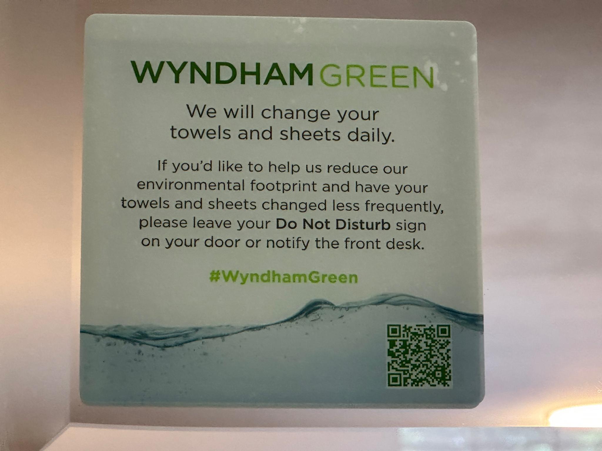 デイズ イン バイ ウィンダム ウエストエンド アレクサンドリア バージニア ワシントン DC エリア 写真