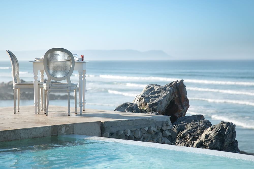 Birkenhead House 写真