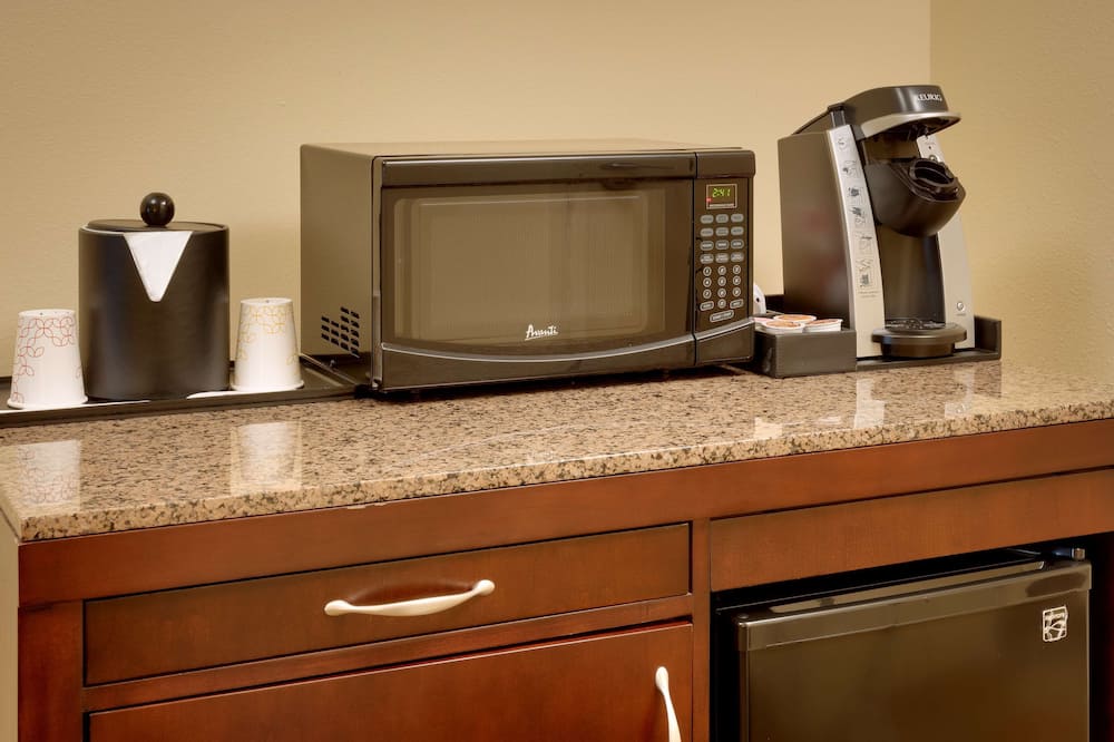 ヒルトン ガーデン イン クラークスビル 写真