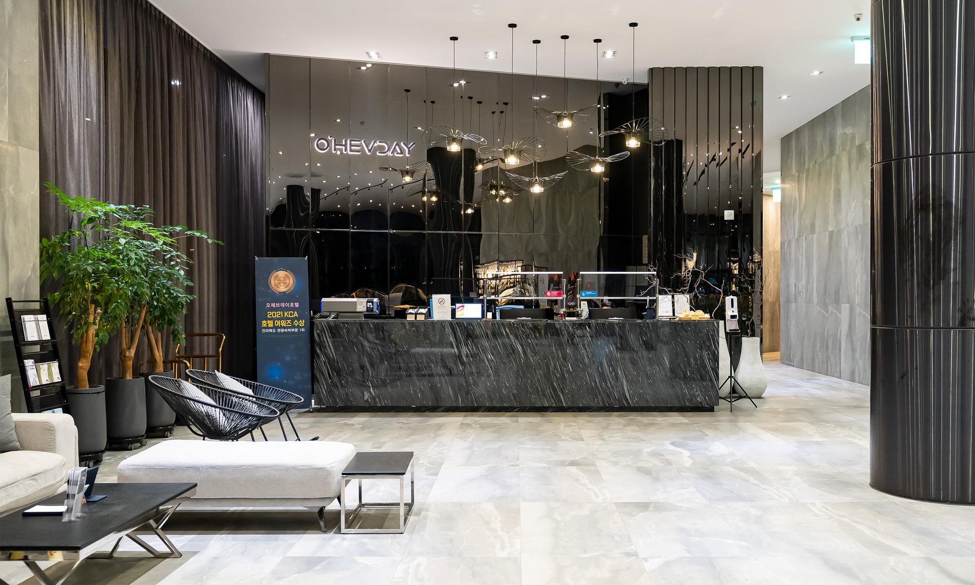 ホテル オエフデイ 写真